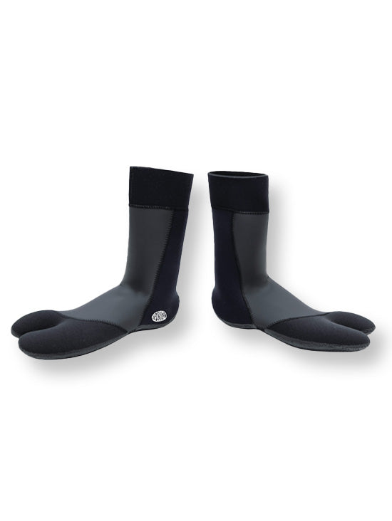 DANBUOYダンブイBareFootTwoToeサーフィン3mmブーツ小林直海 楽天市場】【予約：入荷待ち】DANBUOY ダンブイ 25-26 3mm Barefoot