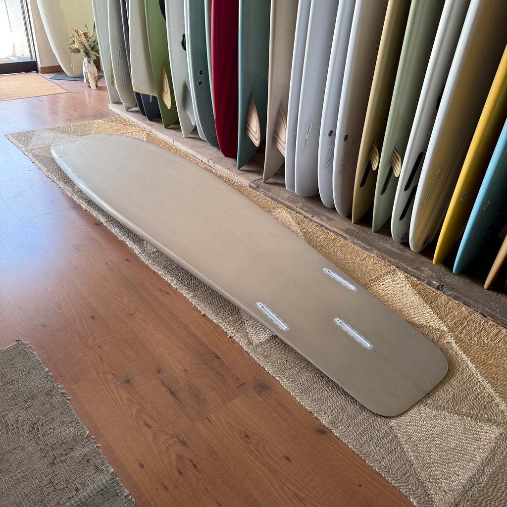7’10” Mackie Designs Side cut round square flex tail