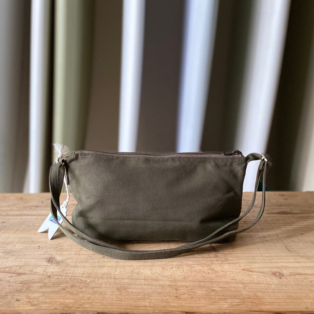 Wasabi Stand Shoulder Pouch