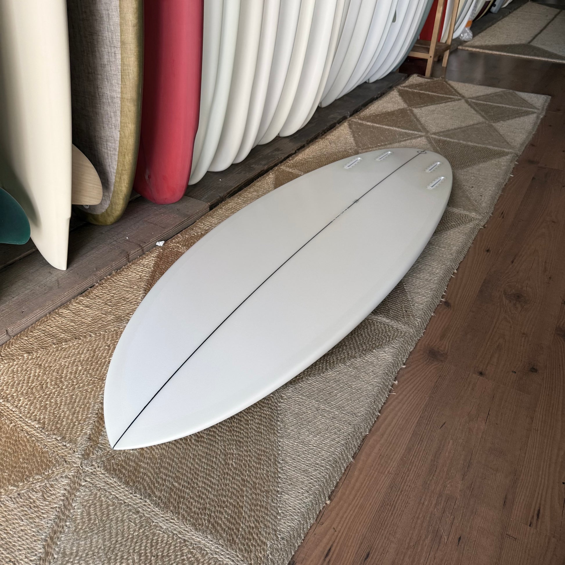 5'6" LOVEMACHINE SURFBOARDS T.REV