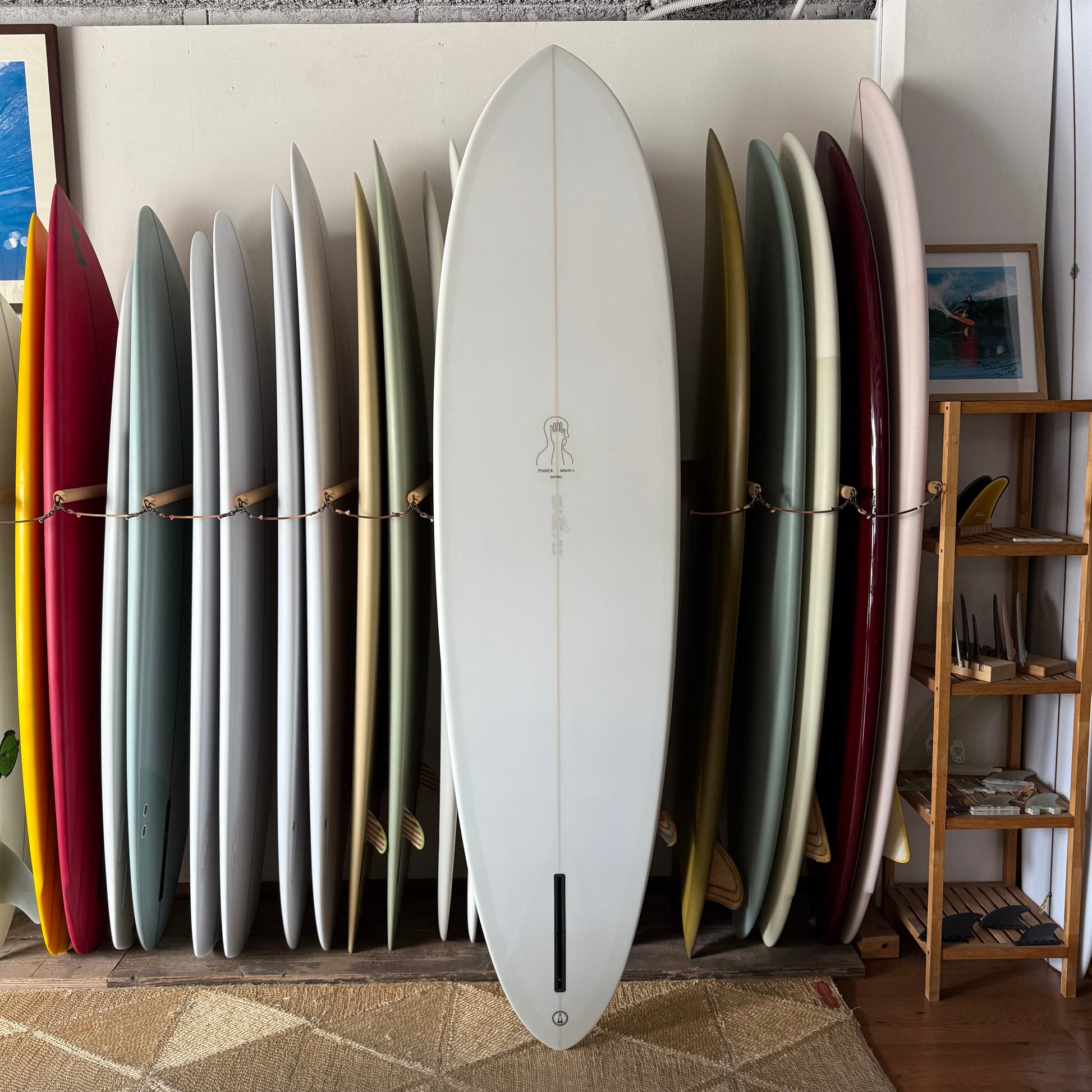 7’6” Todd Pinder Mid Pin Angelo resin Artwork