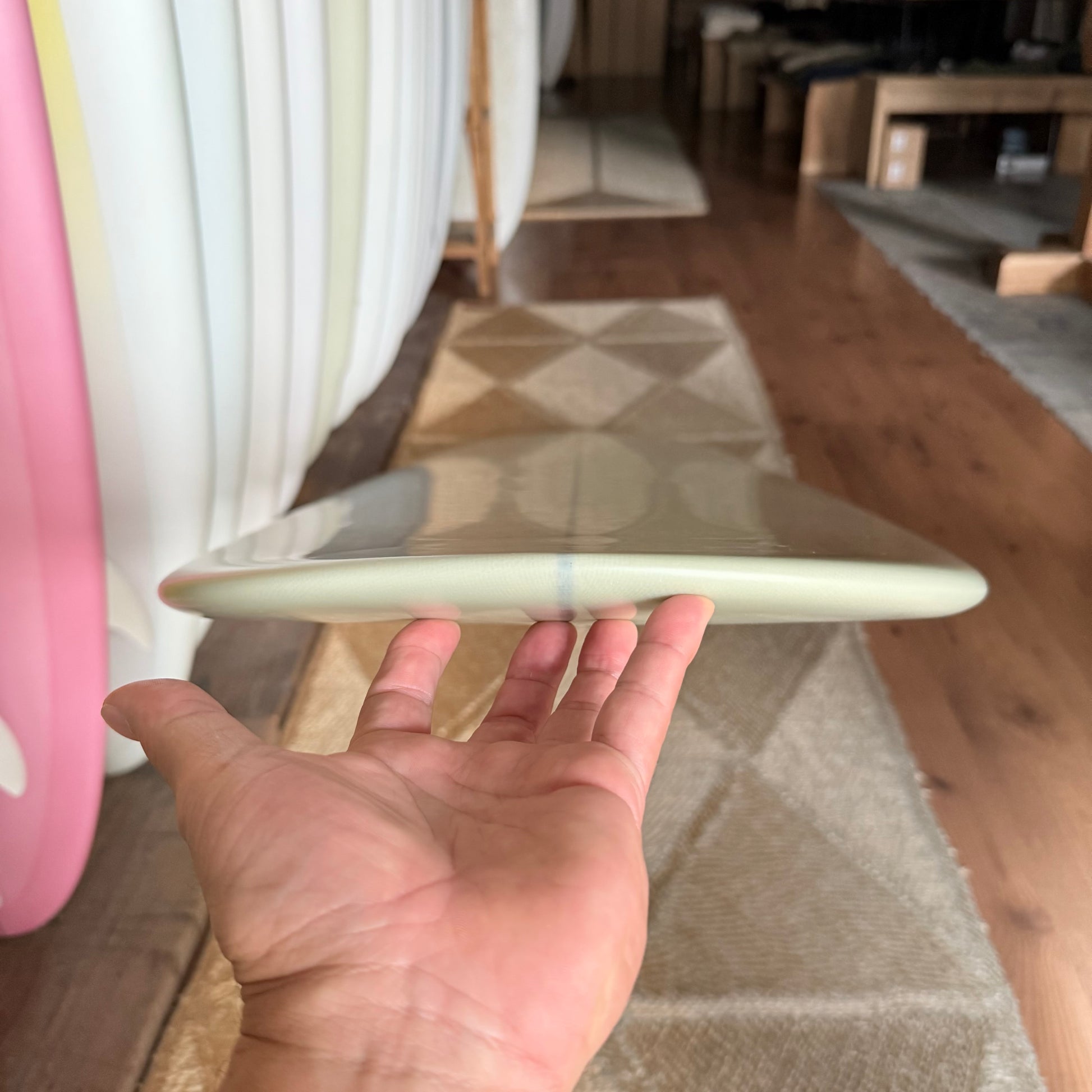 5'11” NEAT SURFBOARDS BOX