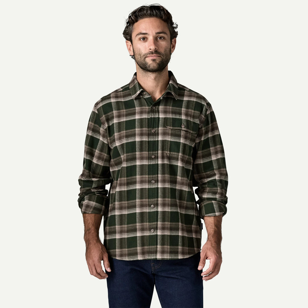 Patagonia メンズ・ロングスリーブ・ライトウェイト・フィヨルド・フランネル・シャツ