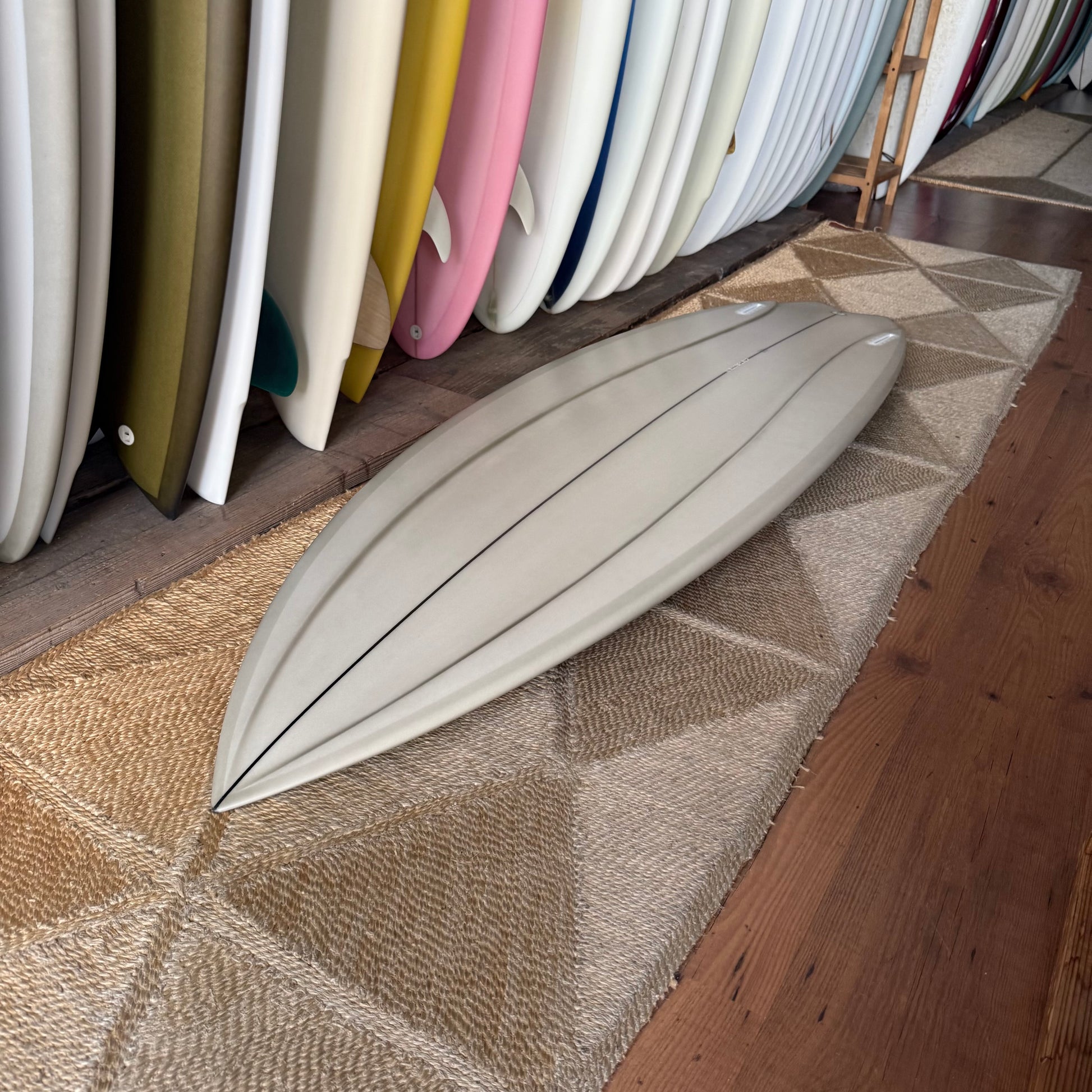 6'4" LOVEMACHINE SURFBOARDS Pedestrian Ship