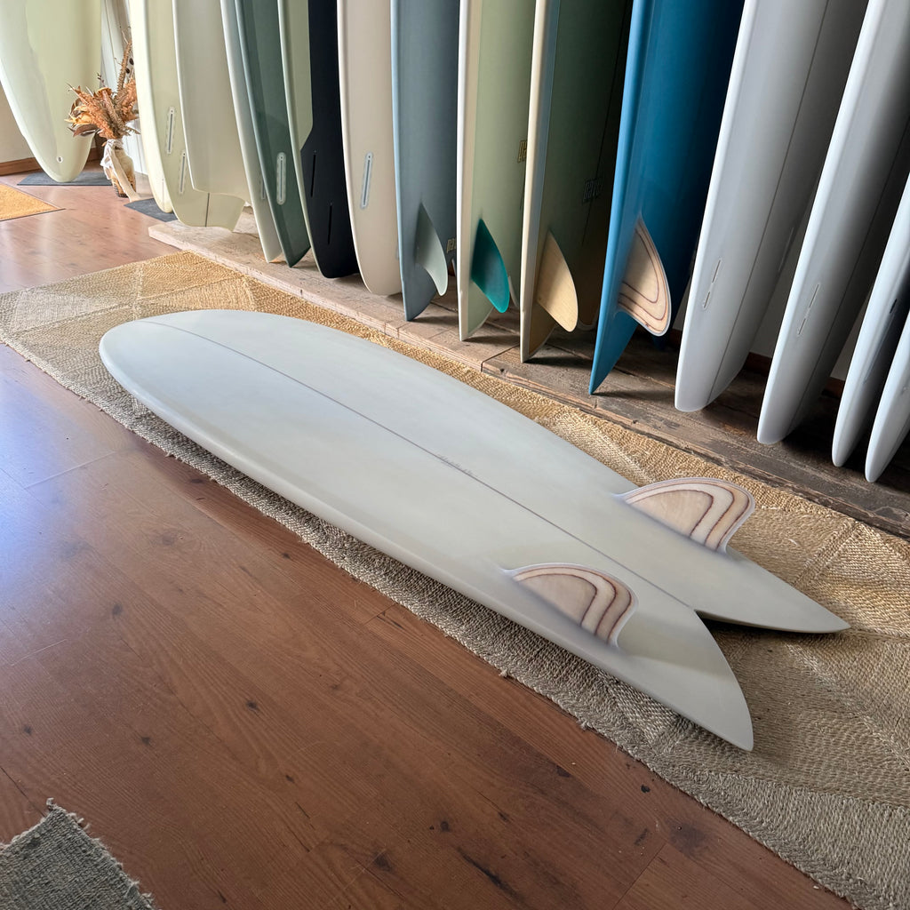 6’3” Mackie Designs Glass love fish