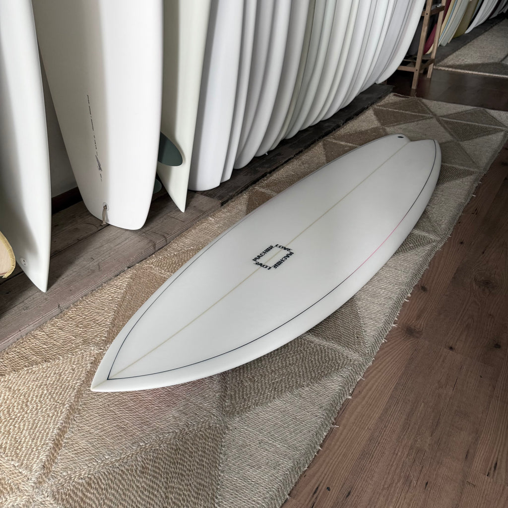 LOVEMACHINE SURFBOARDS 6'2" Pedestrian Ship