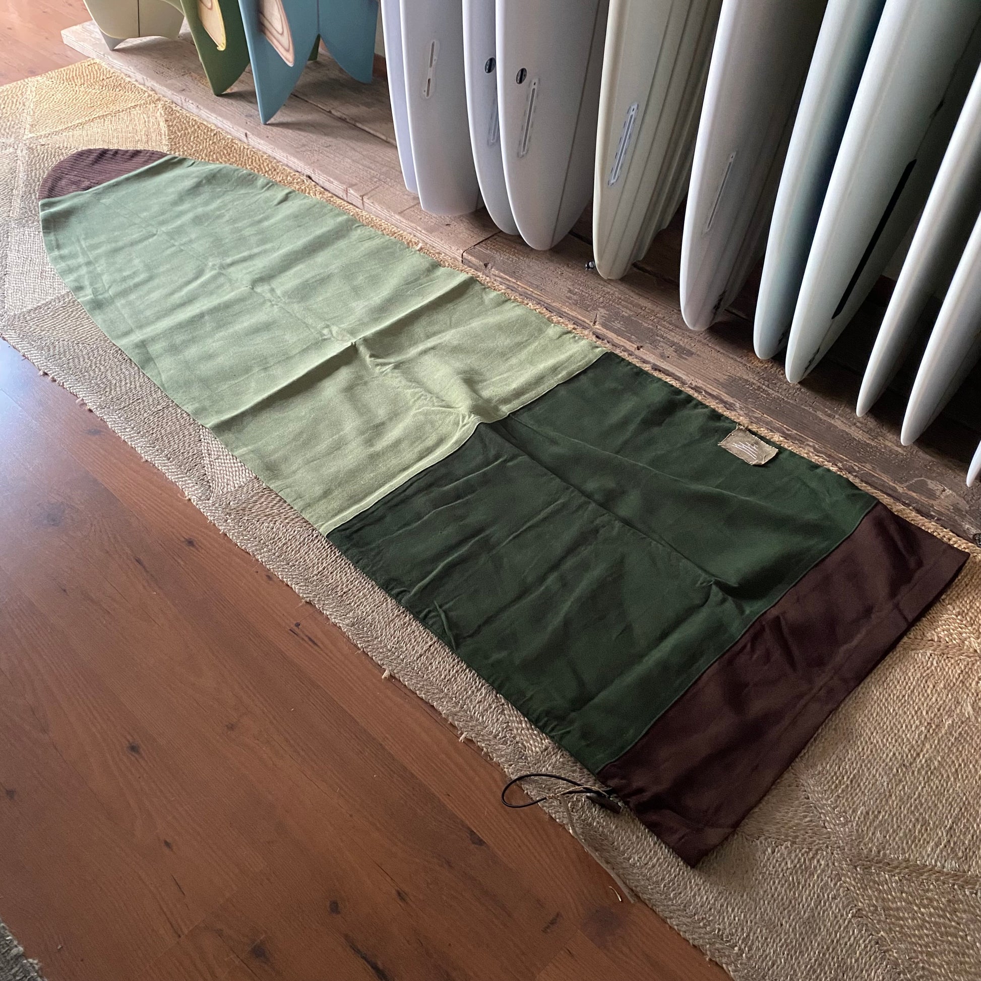 ELEPHANT SURFBOARD COVER A Type Point Nose