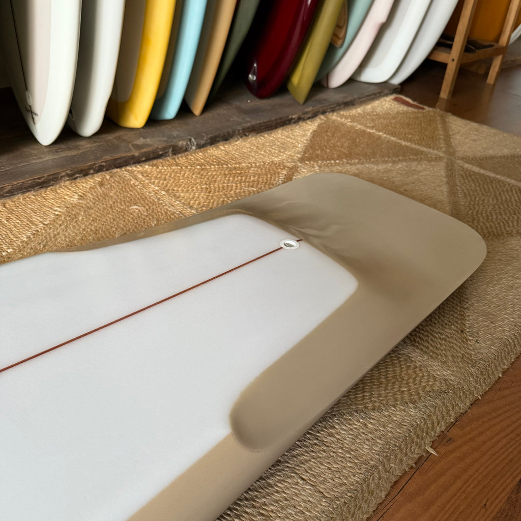 7’10” Mackie Designs Side cut round square flex tail