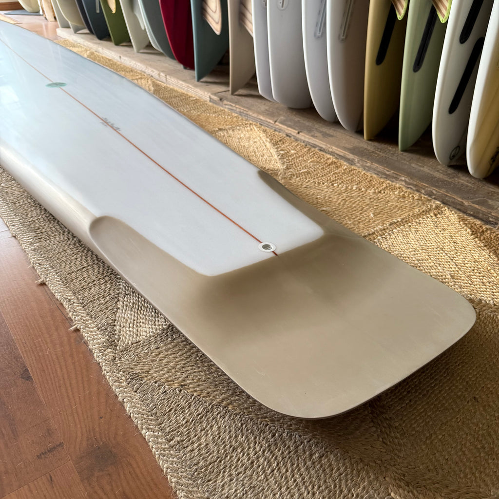 7’10” Mackie Designs Side cut round square flex tail