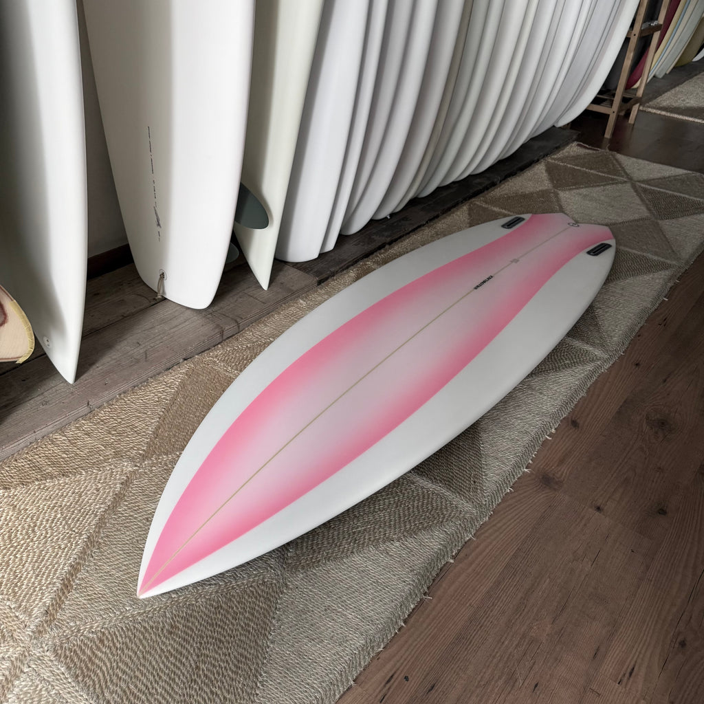 LOVEMACHINE SURFBOARDS 6'2" Pedestrian Ship