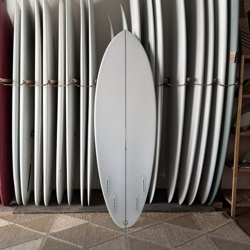 5'6" LOVEMACHINE SURFBOARDS T.REV