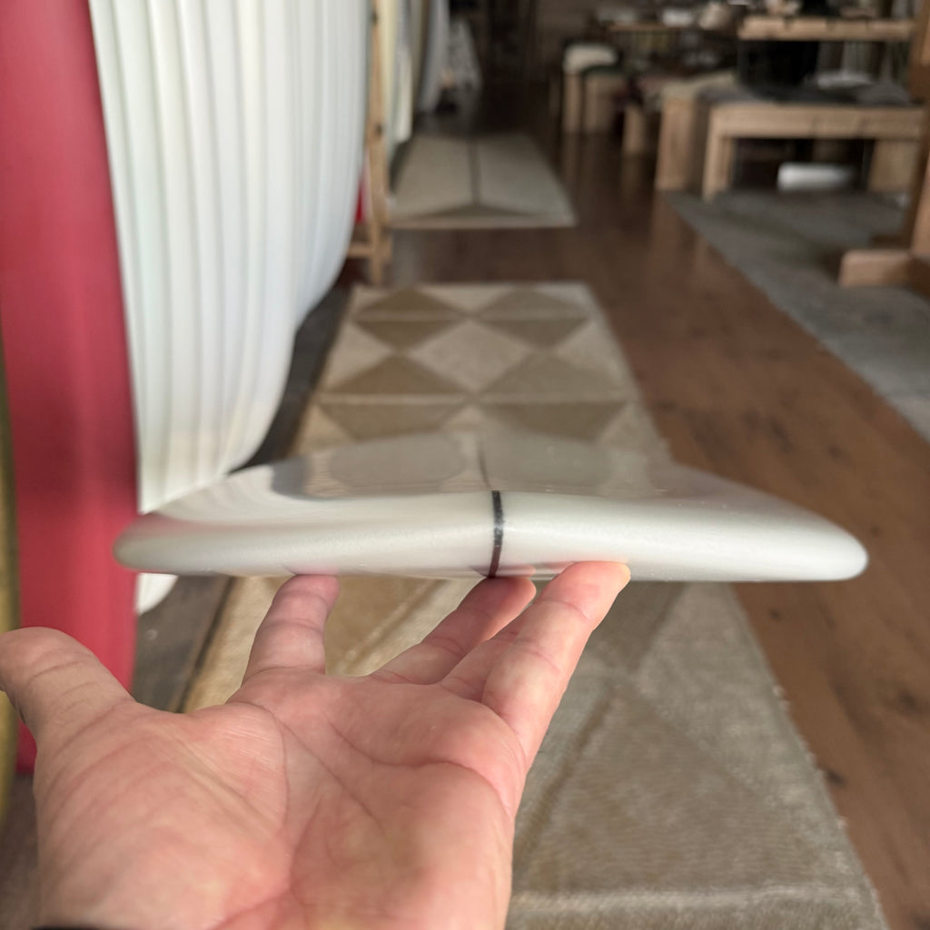 5'6" LOVEMACHINE SURFBOARDS T.REV