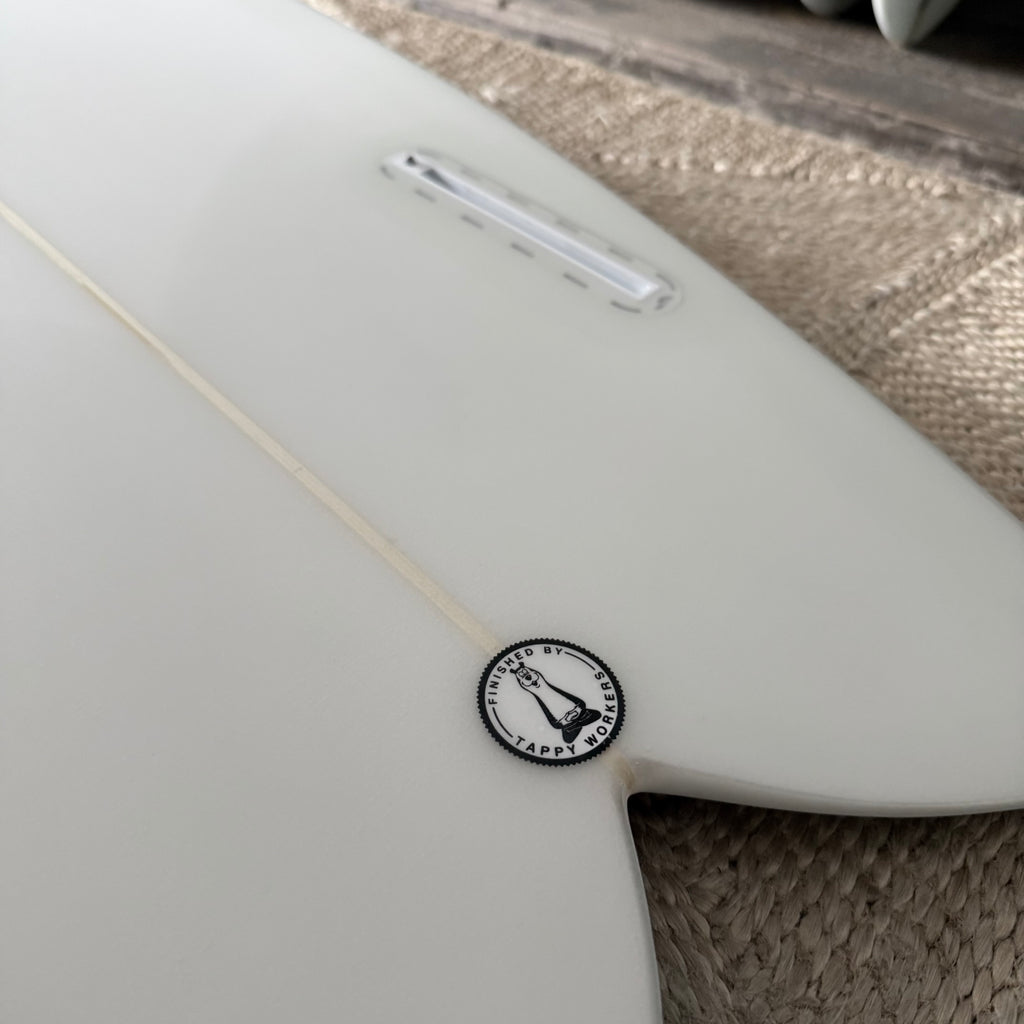 LOVEMACHINE SURFBOARDS 5'6" Wills Fish