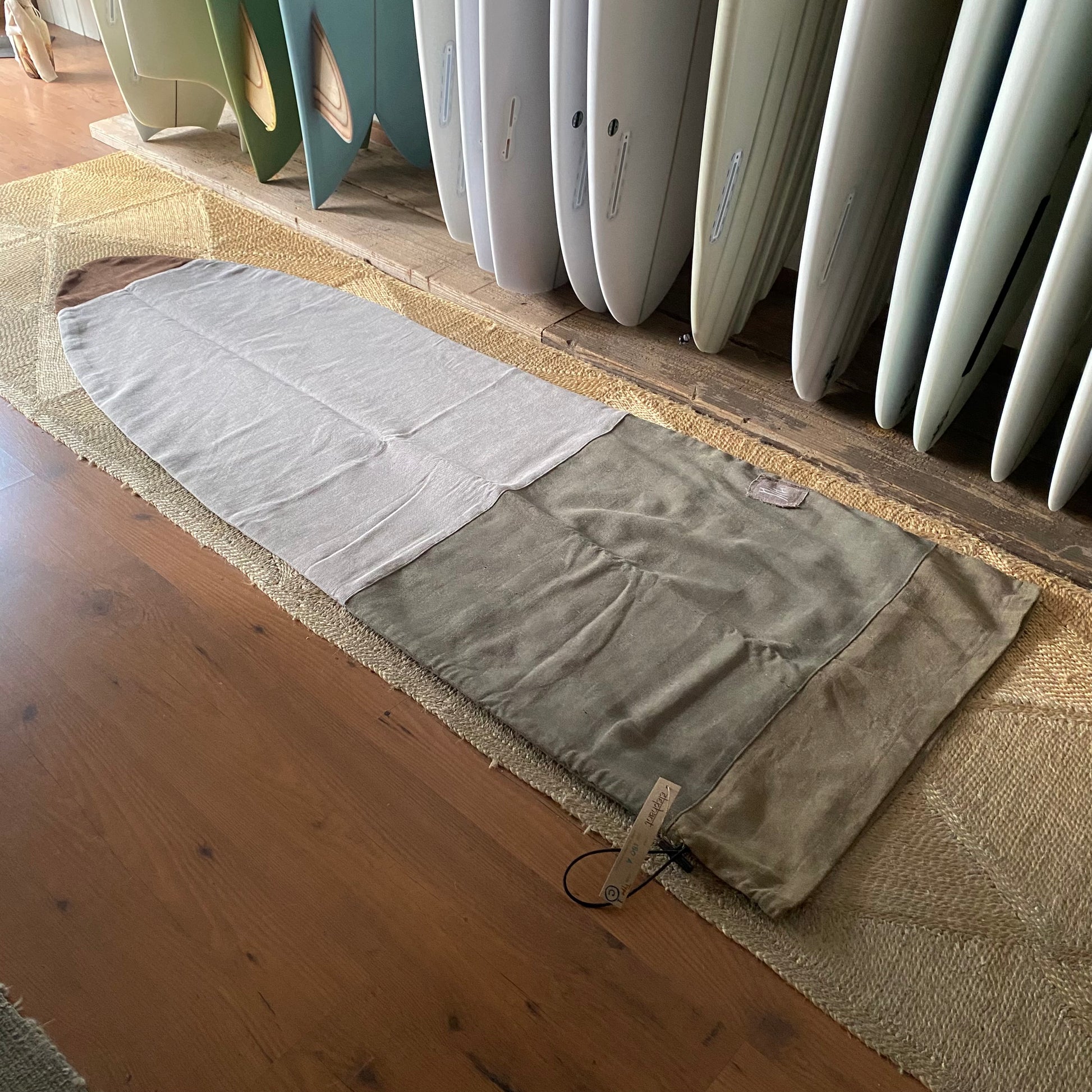 ELEPHANT SURFBOARD COVER A Type Point Nose