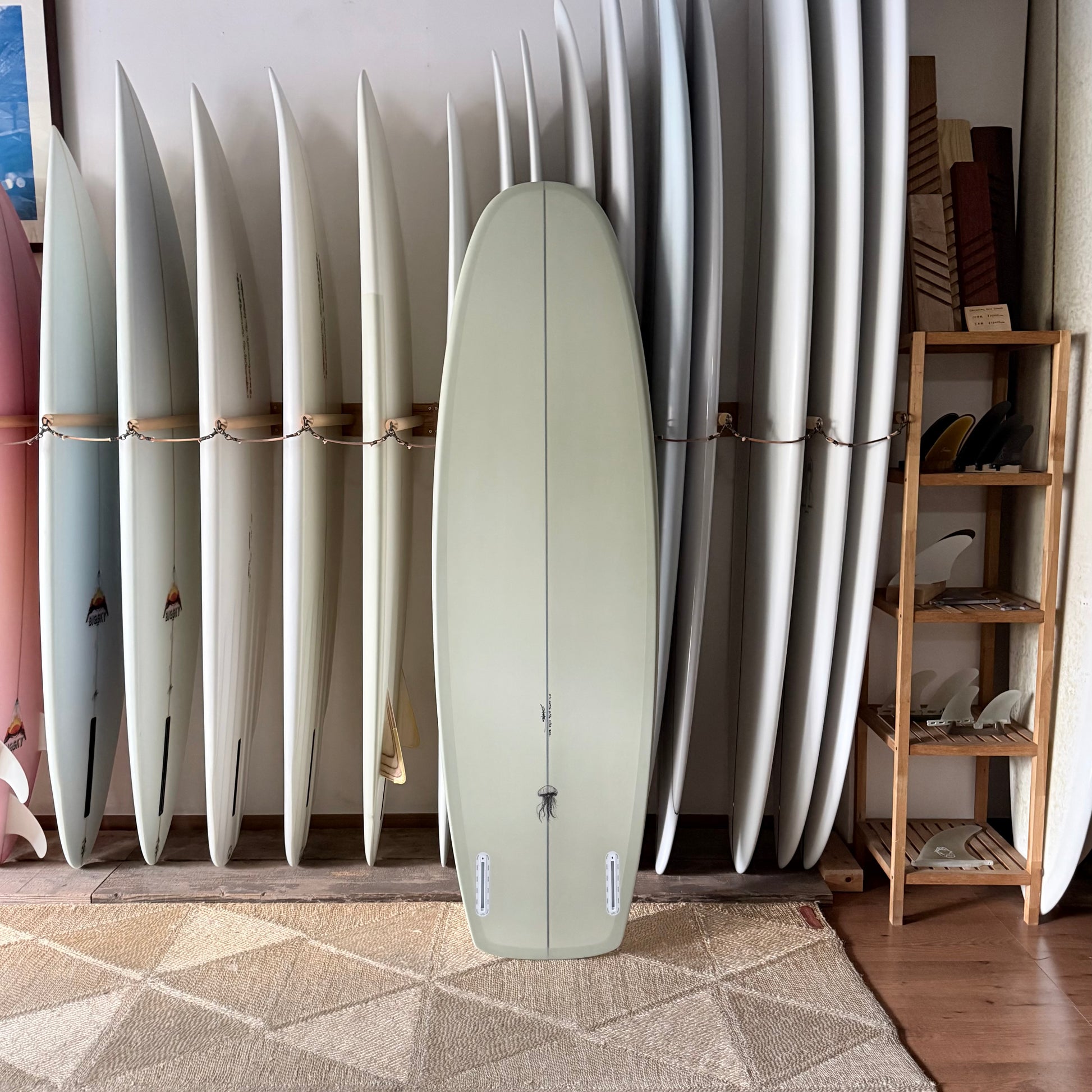 5'11” NEAT SURFBOARDS BOX
