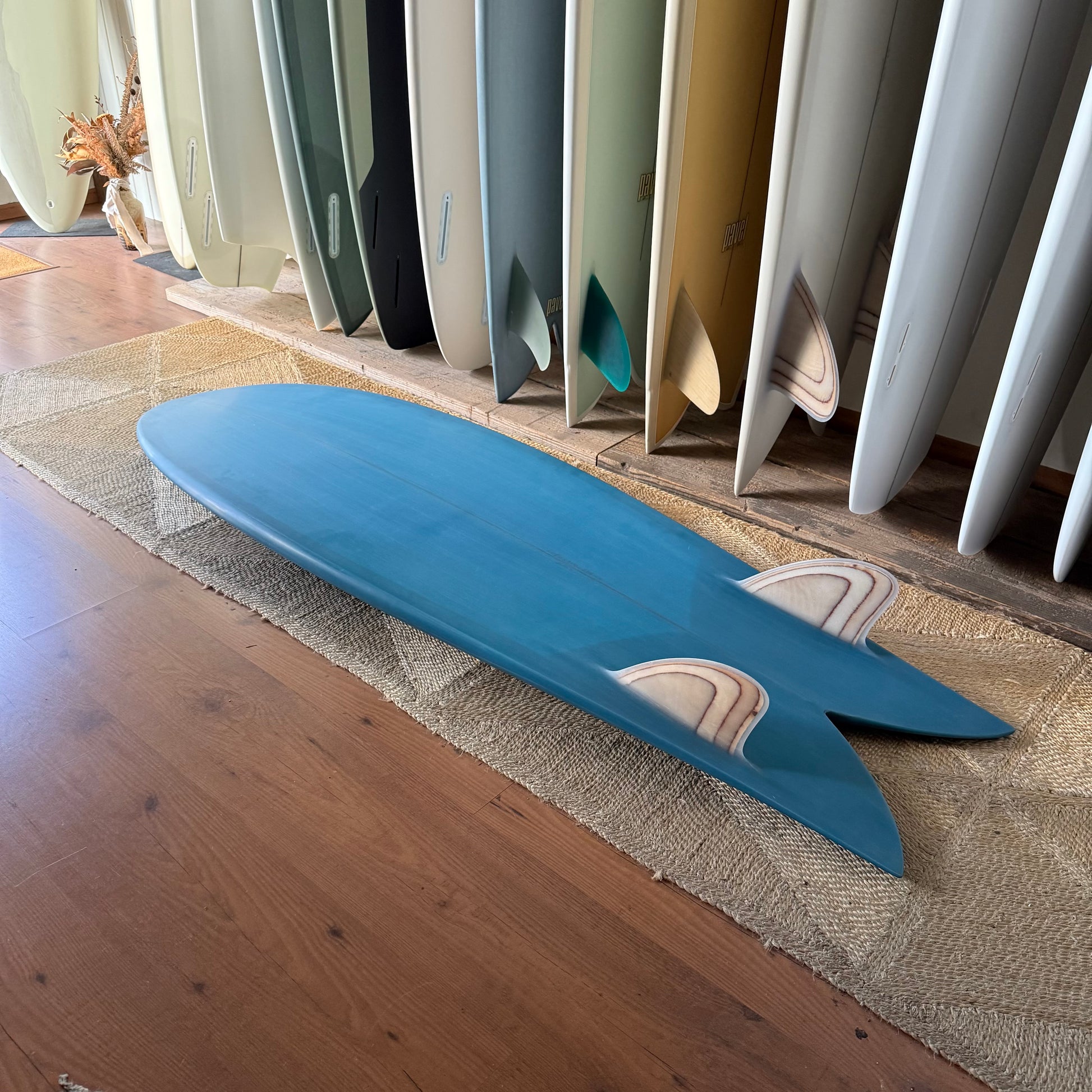 5’11” Mackie Designs Glass love fish