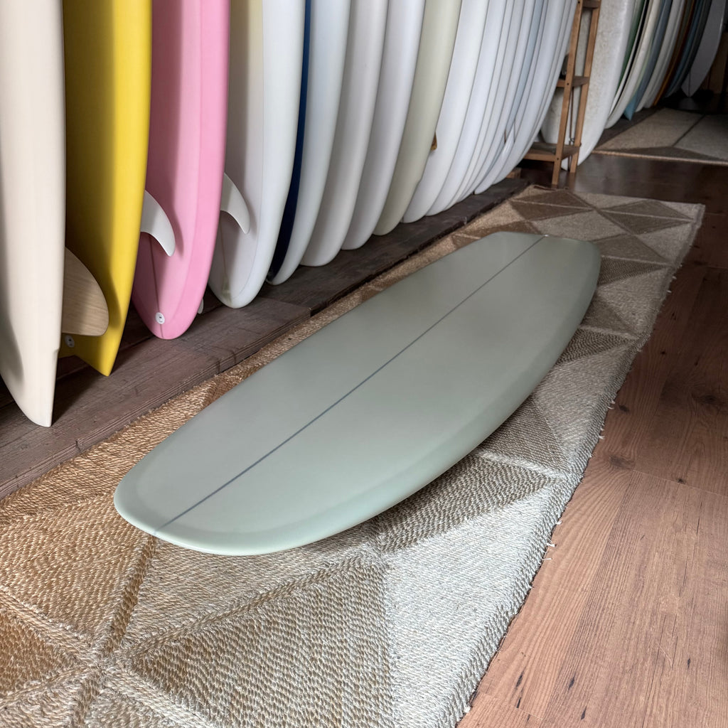 5'11” NEAT SURFBOARDS BOX
