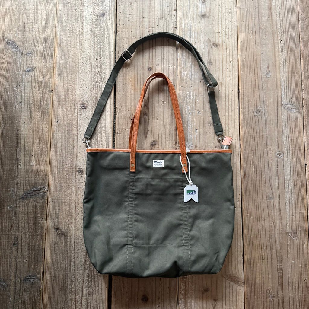 Wasabi  Leather shoulder tote olive green/20L