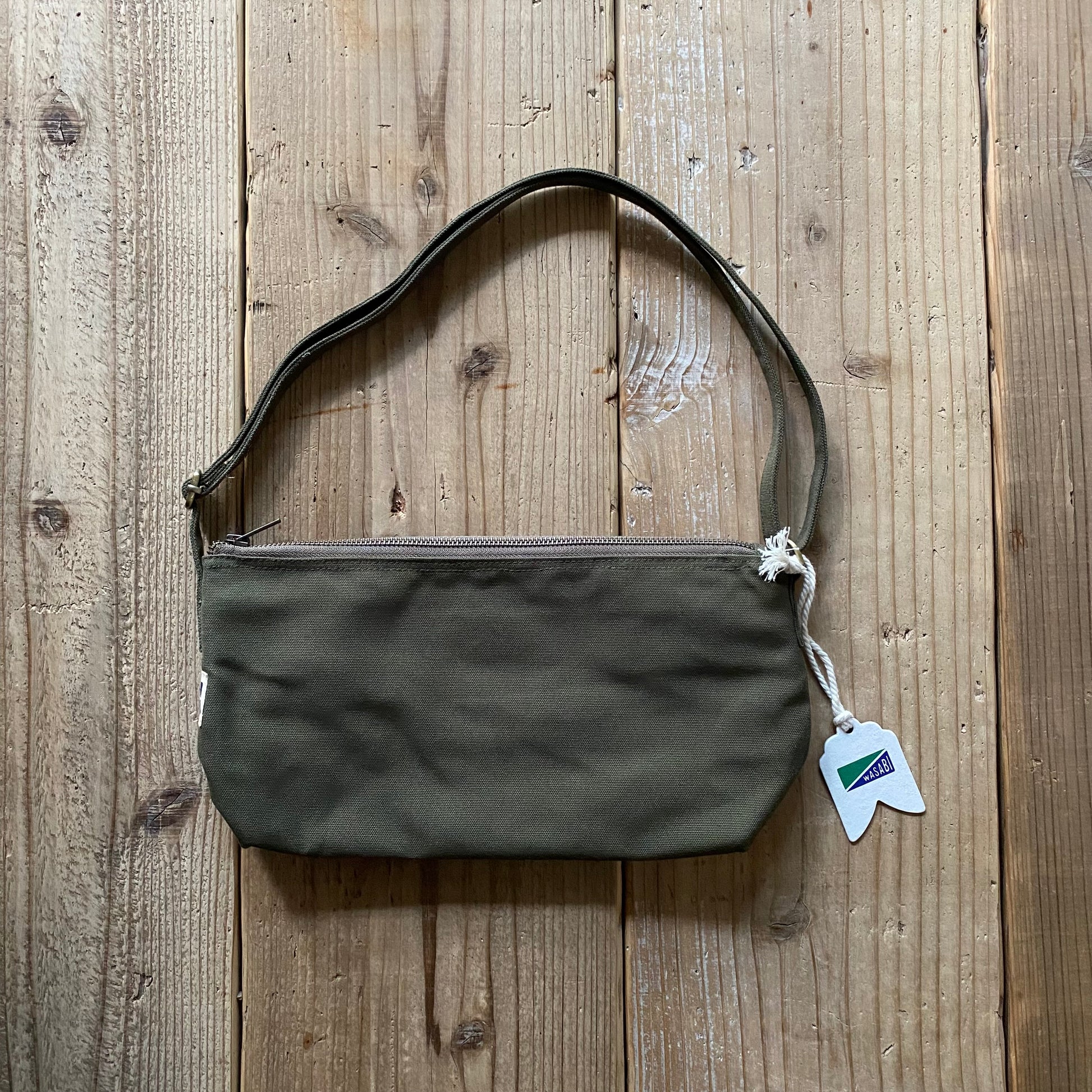 Wasabi Stand Shoulder Pouch