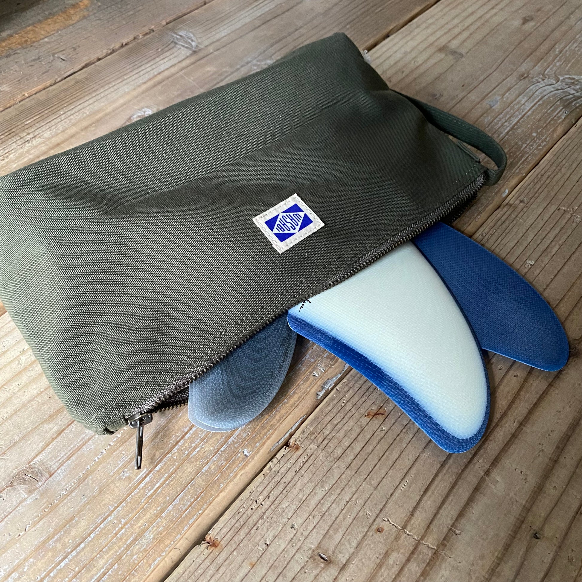 Wasabi Stand Pouch Twin Fin