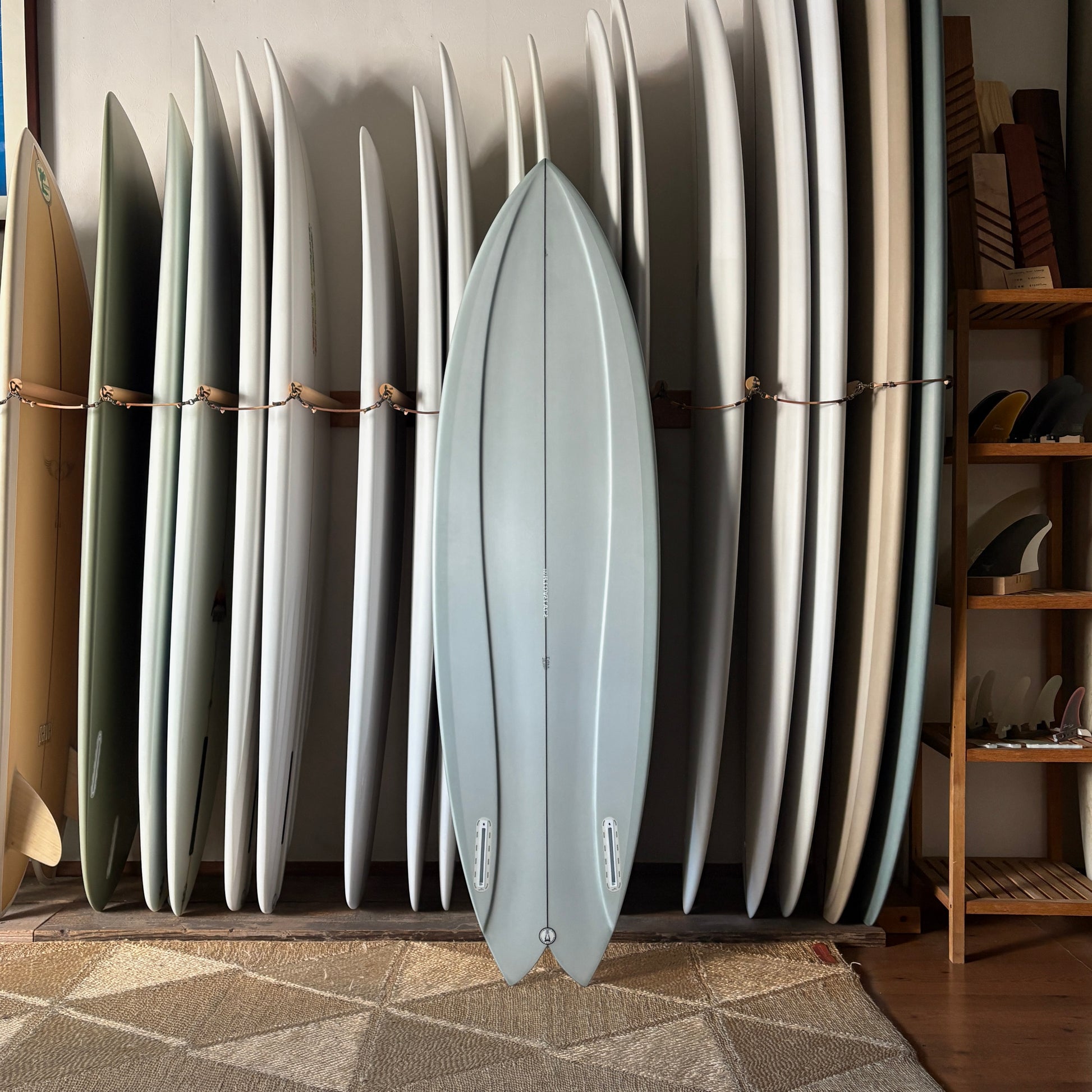 5'9" LOVEMACHINE SURFBOARDS Pedestrian Ship