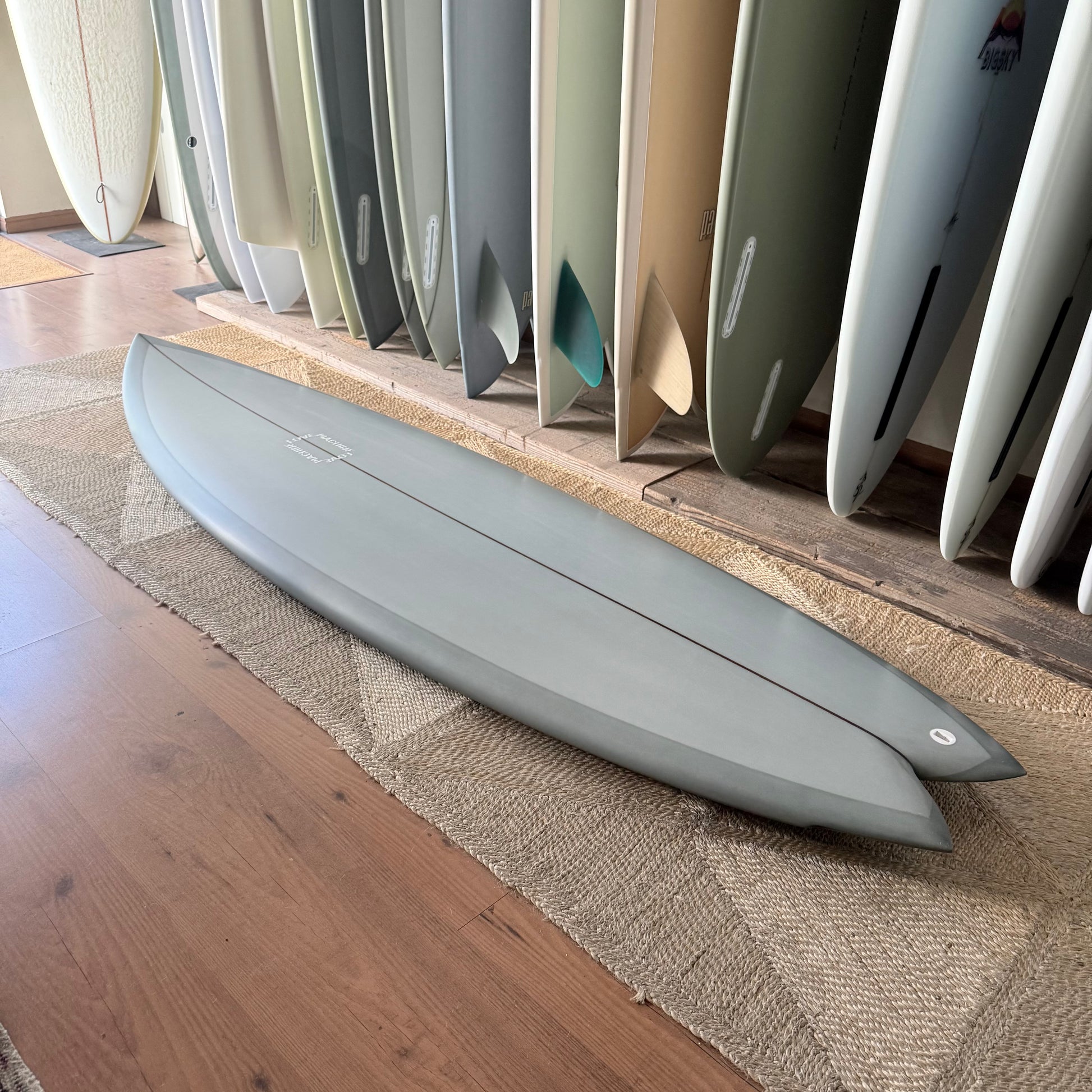 6'2" LOVEMACHINE SURFBOARDS Pedestrian Ship