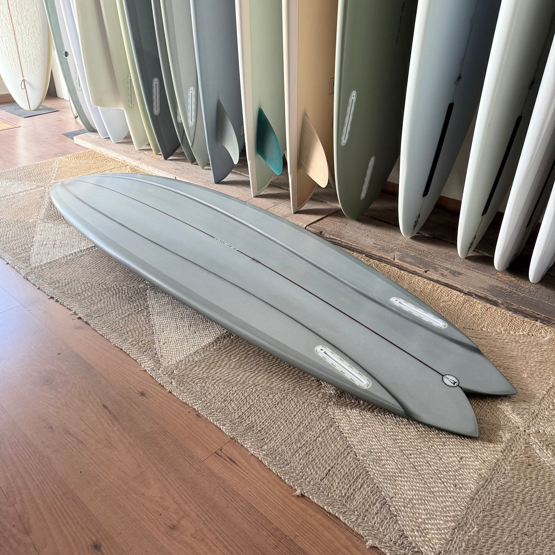 6'2" LOVEMACHINE SURFBOARDS Pedestrian Ship