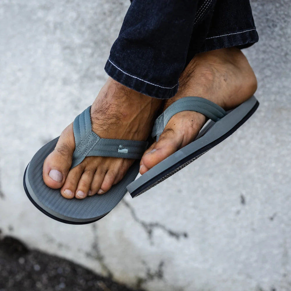 indosole Men’s EASY LIVING FLIP FLOPS